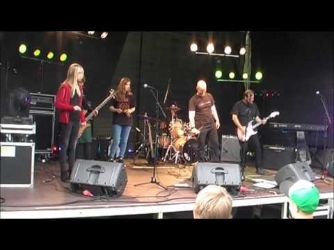 Flesk & Fløyel, Jeg Tror Du Trenger Briller Baby, Rock Høyenhall 2012 #4