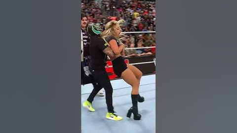 Was Dom Dom defending Liv Morgan??? 🤔🤔🤔 #WWERaw