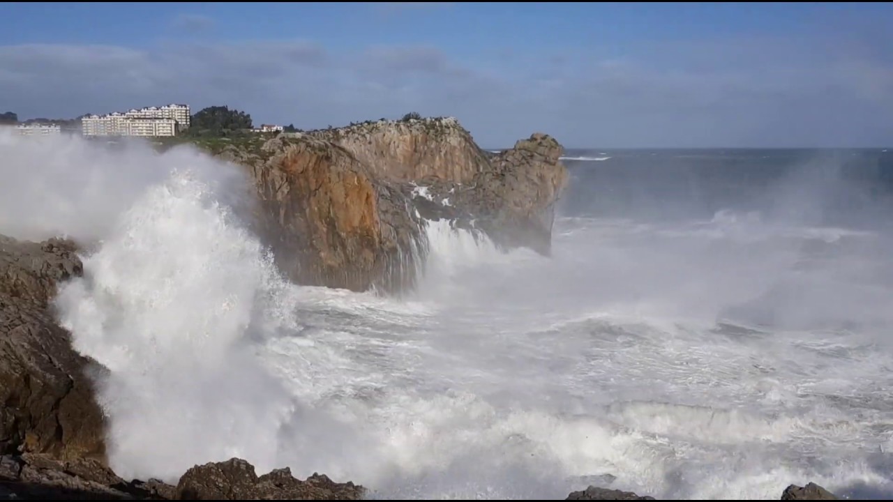 Incredible olas en Castro Urdiales Cantabria 2019