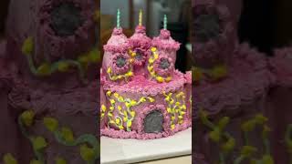 A little castle cake for a princess party #crafting #cakedecorating #homemade #frosting birthday