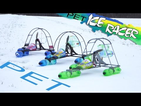 Video: Winterspaß: Eisrutsche