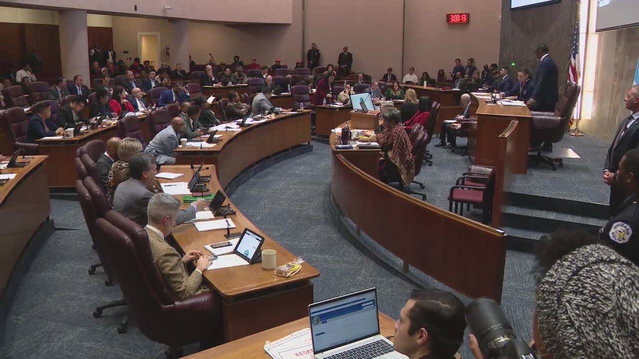 Chicago City Council passes budget without property tax hike