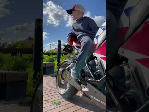 Худи/свитшоты с индивидуальной