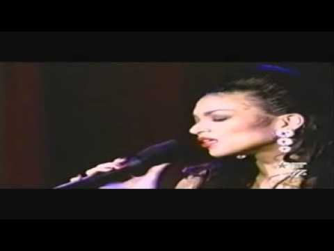 Chanté Moore / As If We Never Met / (Live)