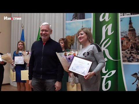 "Треба бути людиною, яка витримає це все". Хто вони - соцпрацівники Харкова