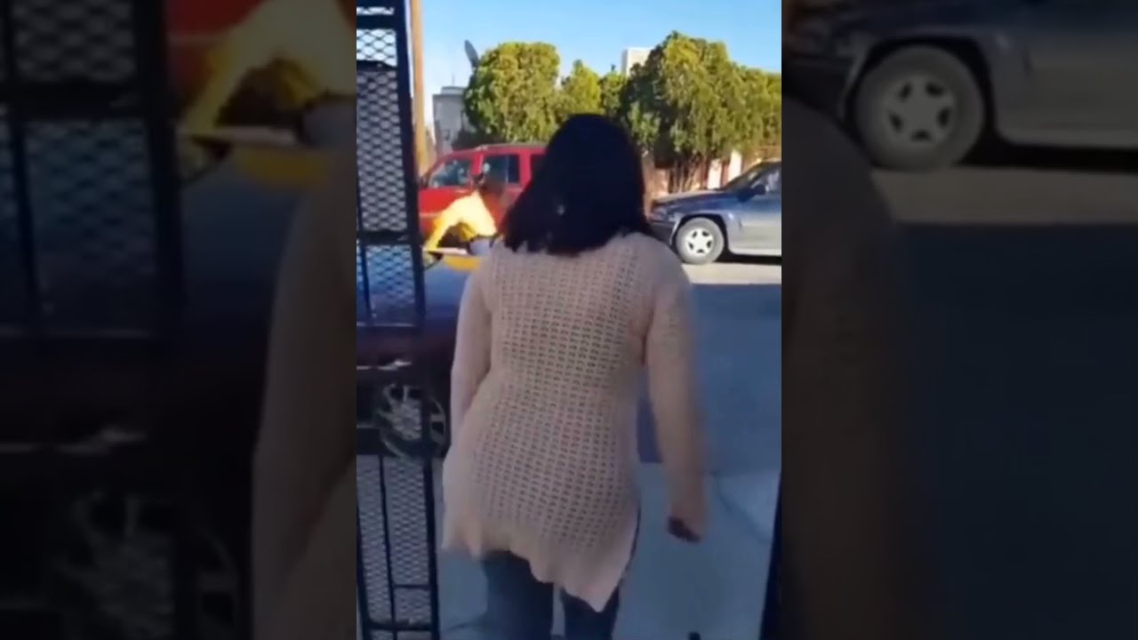 Spanish mom hits daughter with shoe 😭😭