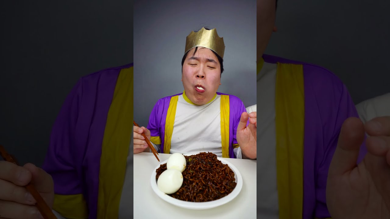 ASMR MUKBANG Spicy Chicken Black Bean Noodles Eating HUBA Shorts