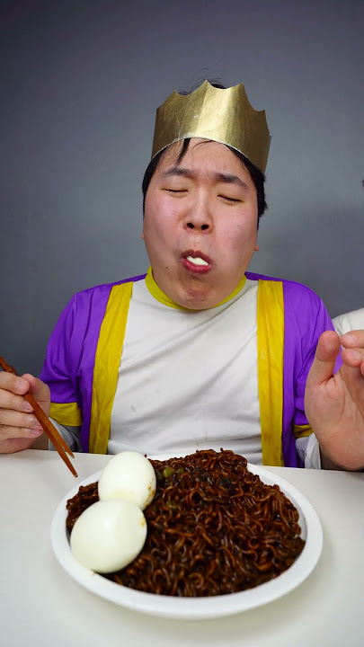 ASMR MUKBANG | Spicy Chicken , black bean noodles! eating HUBA #shorts