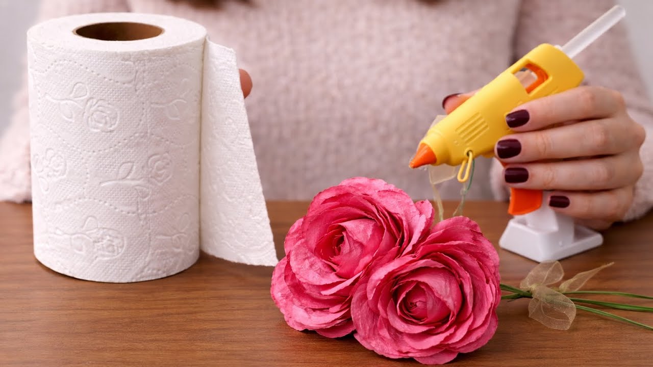 You can make the most beautiful Valentine’s bouquet using just tissue paper♥️