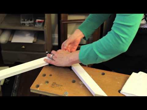 How to Repair Picture Frames : Picture Frame Crafts