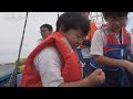 海の恵み実感　大洗の小学生がシラス漁体験