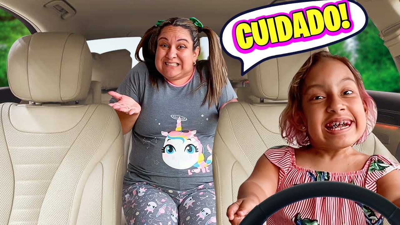 Maria Clara e a história engraçada da nova irmã boneca - MC Divertida