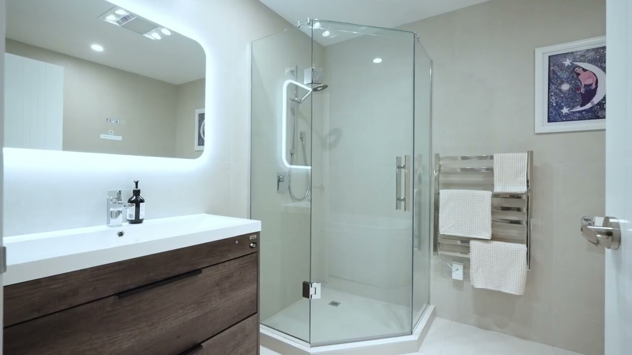 SOLD - 30 Waterlily Street, Hobsonville - Alex de Roode and Nicole Taylor