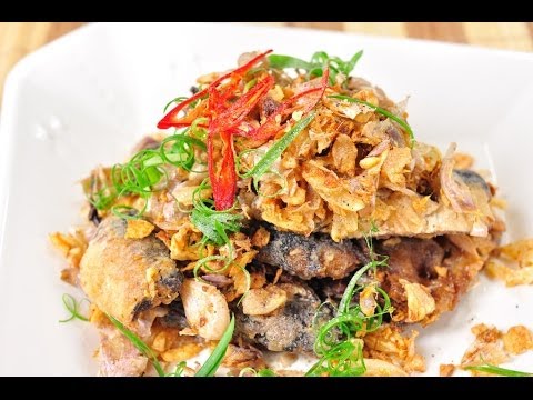 [Thai Food] Stirred - Fried Canned Fish with Garlic and Pepper  (Pla Ka Pong Tod Kra Tiam Prik Thai)