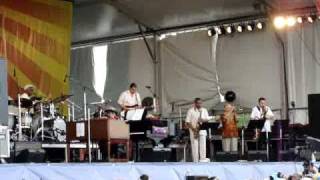 Dr. John ~ Jazz Fest 2009 ~ &quot;Do You Call That A Buddy?&quot; ~ with loud, stupid Bon Jovi fans talking