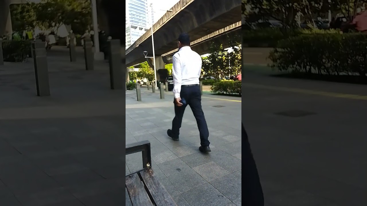 Suasana Kuningan City Depan Mall 