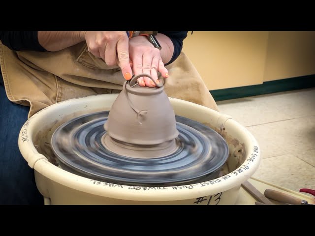 Trimming Unusual Shaped Bowls Using a Chum on the Potters Wheel also Giffin Grip Flex Sliders