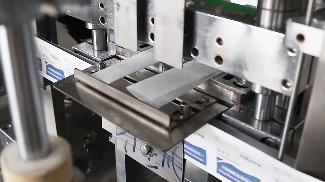 cleaning pads packing machine 4 sided sealing packaging equipment