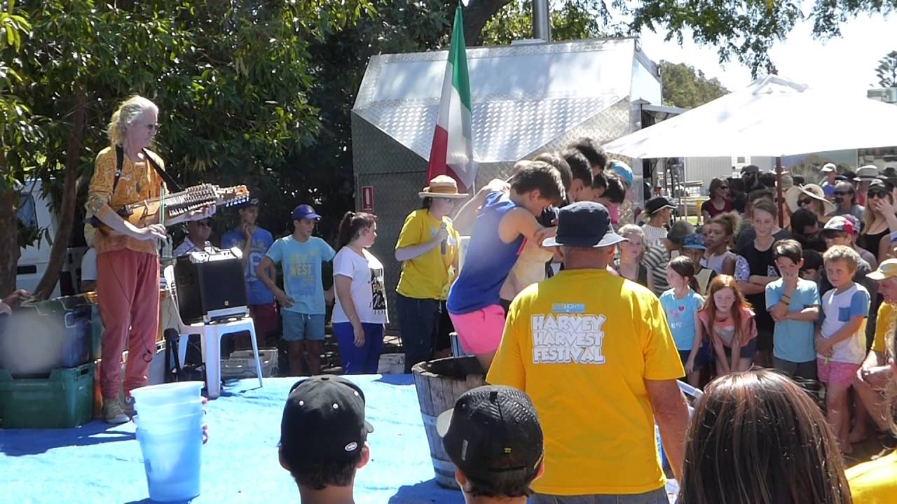 Harvey Harvest Festival WA March 2016 'Grape Stomp' YouTube