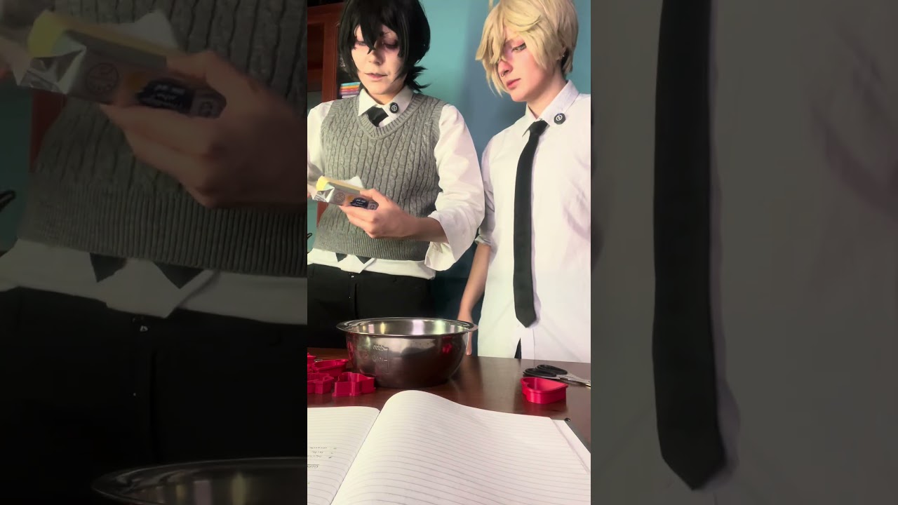 UM FELIZ NATAL DO SANDA E DA FUYU COM BISCOITOS!! #cosplay #sanda #papainoel @Nandalorenzine