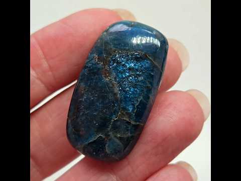 Природний камінь напівпрозорий апатит кабошон для виготовлення прикрас 60 ct, відео 1