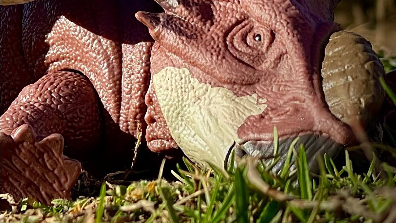 Gorgosaurus: Successful Hunt