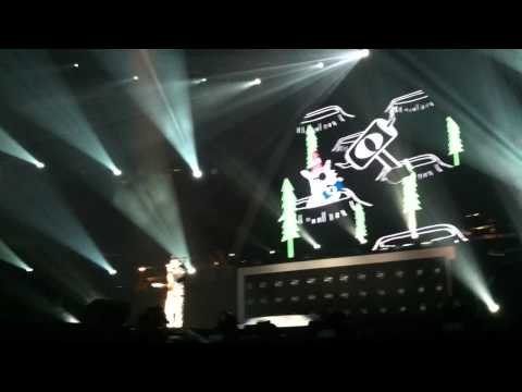 周杰伦温哥华演唱会视频片段 vanpeople首发~