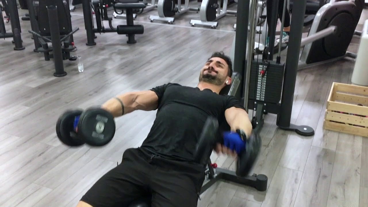 ALZATE FRONTALI SU PANCA YouTube ALZATE FRONTALI SU PANCA YouTube
