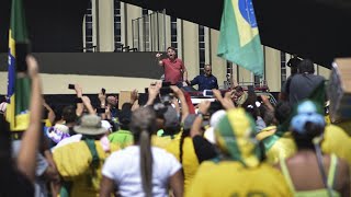 Bolsonaro joins anti-lockdown protest despite worsening outbreak in Brazil
