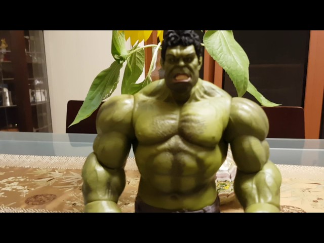 Bootleg Hot Toys Hulk Avengers figure review - YouTube