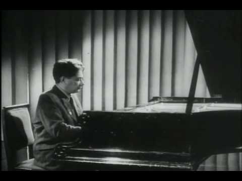 Grigory Ginzburg plays Chopin Waltz in c-sharp minor, op. 64, no. 2.