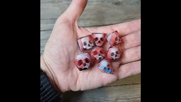 Skull Dice Set Horror D&D Dice with Skull and Gold Foil Inside 7 Pieces DND Dice Set D20, D12, D10