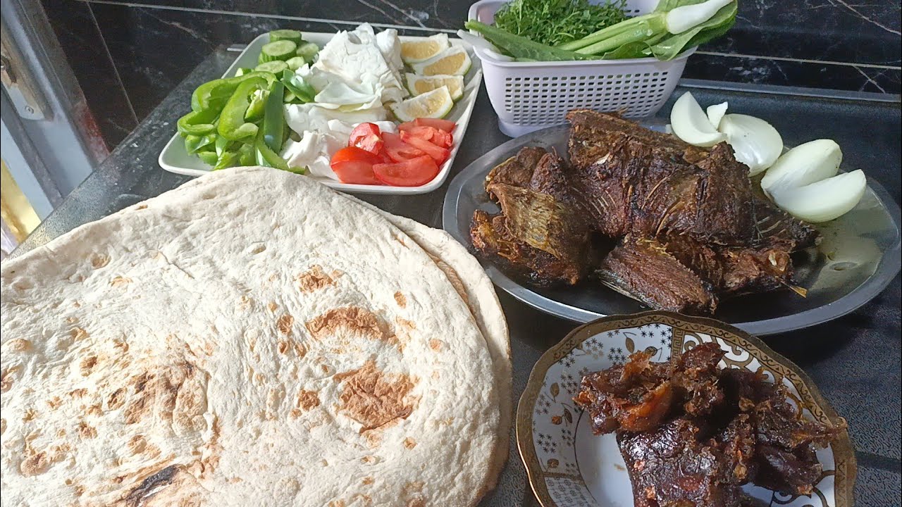 كل وحده عدها مشروع خل تعلق والبنات مايقصرون وياجن نظفت الكاونتر  قلي سمك 🐠