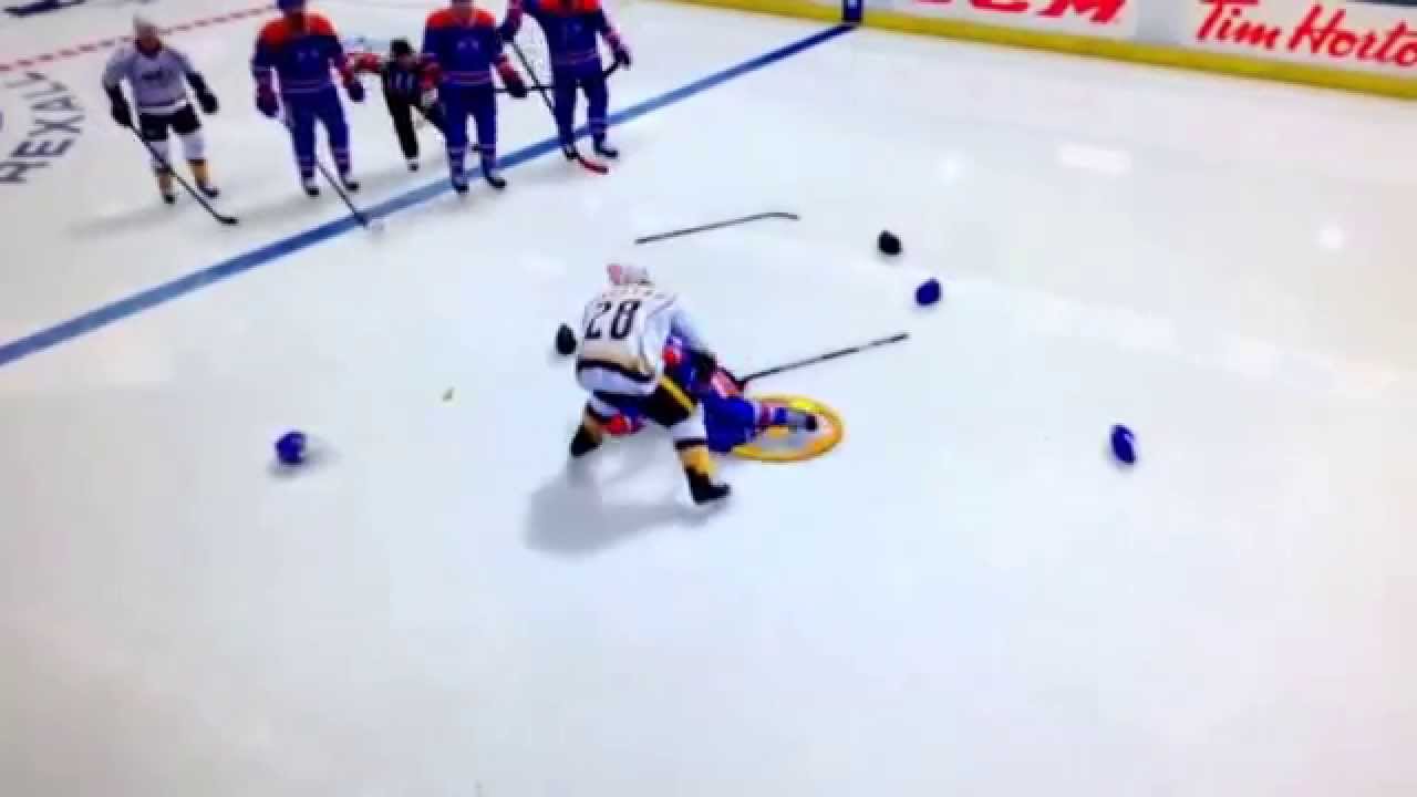 Rob Klinkhammer gets a bad fight! - NHL 14