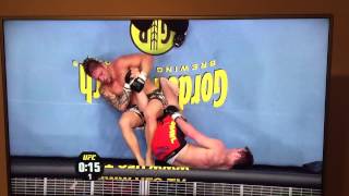 Chael Sonnen screams as Renato "Babalu" Sobral torques on his leg.