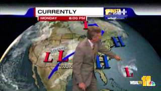 Tom: Enjoy Classic Fall Weather Until... screenshot 1