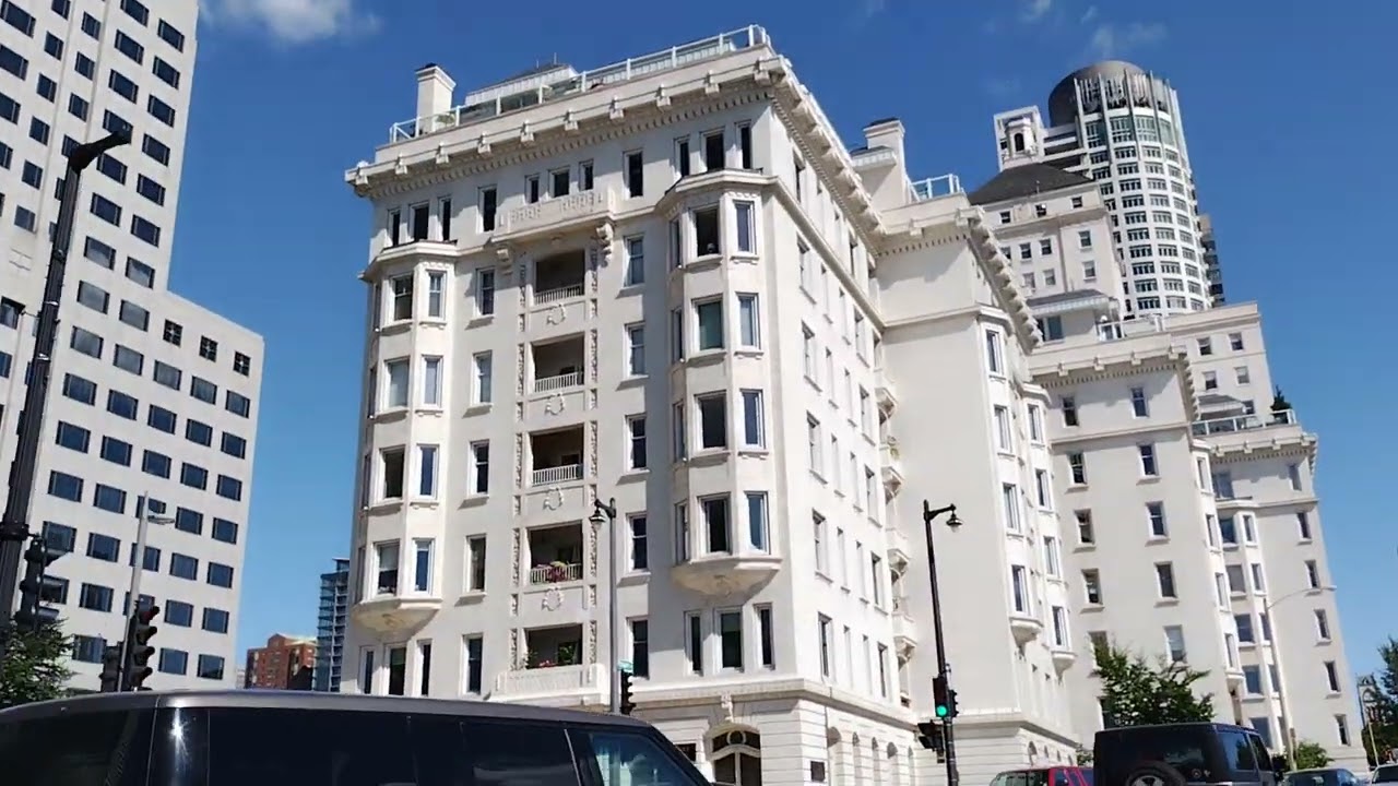 The Cudahy Towers, The Calatrava, Lincoln Memorial Drive 