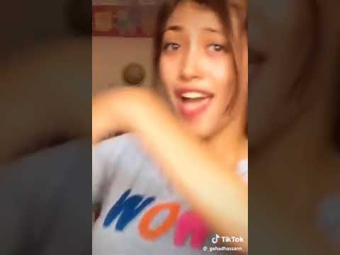 واحده واحده على الريق