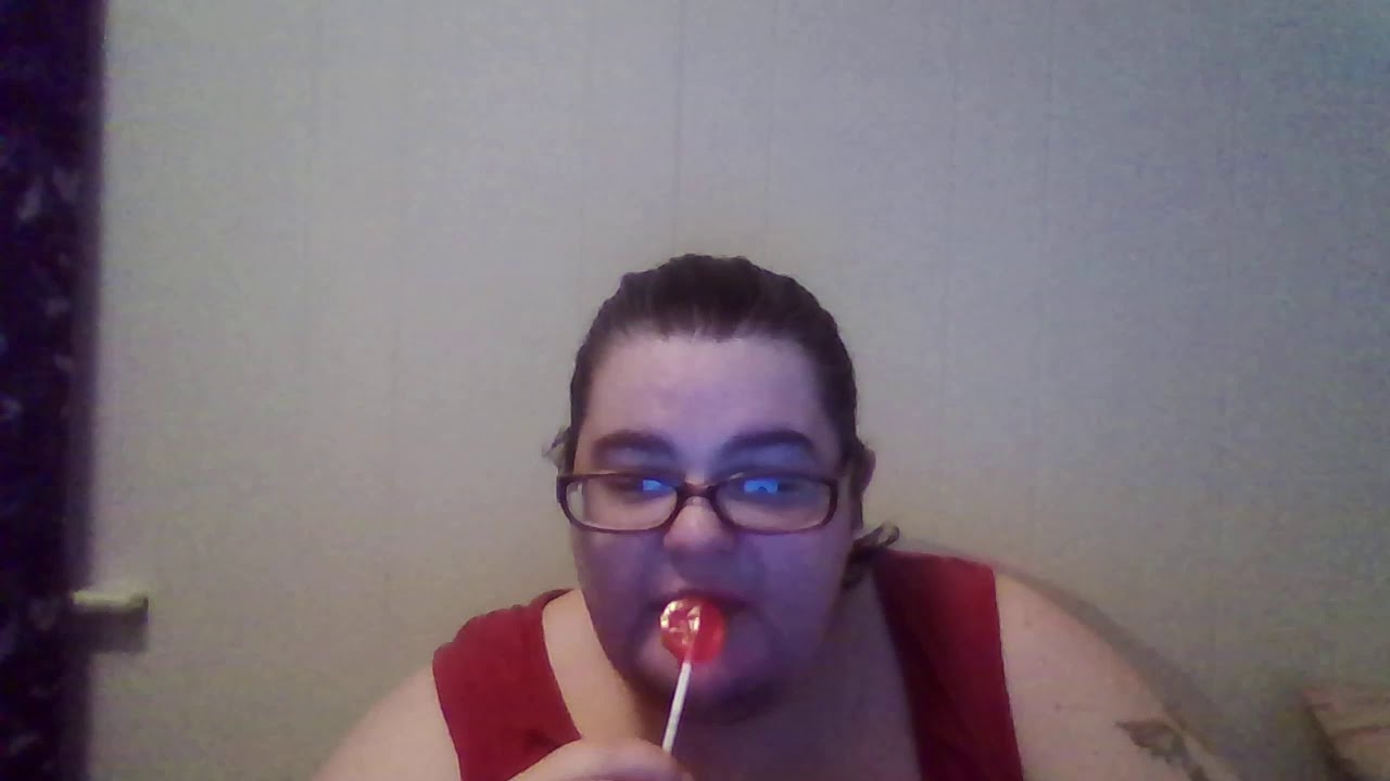 chronic candy strawberry cough lollipop taste test