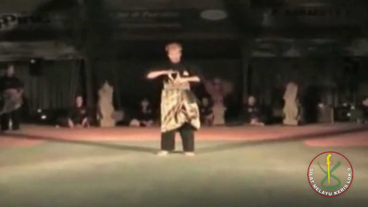 Cikgu Azlan Ghanie Silat Melayu Keris Lok 9