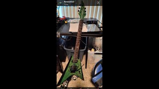 Unboxing, opening my Deviant Guitars custom guitar