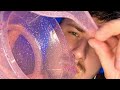 Fryzjer farbuje Ci włosy na różowy ASMR