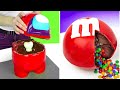 Pasteles caseros || AMONG US, M&amp;Ms y Giant Surprise ¡pero es un PASTEL! || Manualidad muy divertida