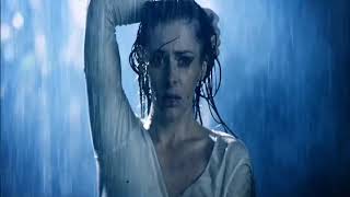 In The Rain  ---  The Dramatics  ---  trad.