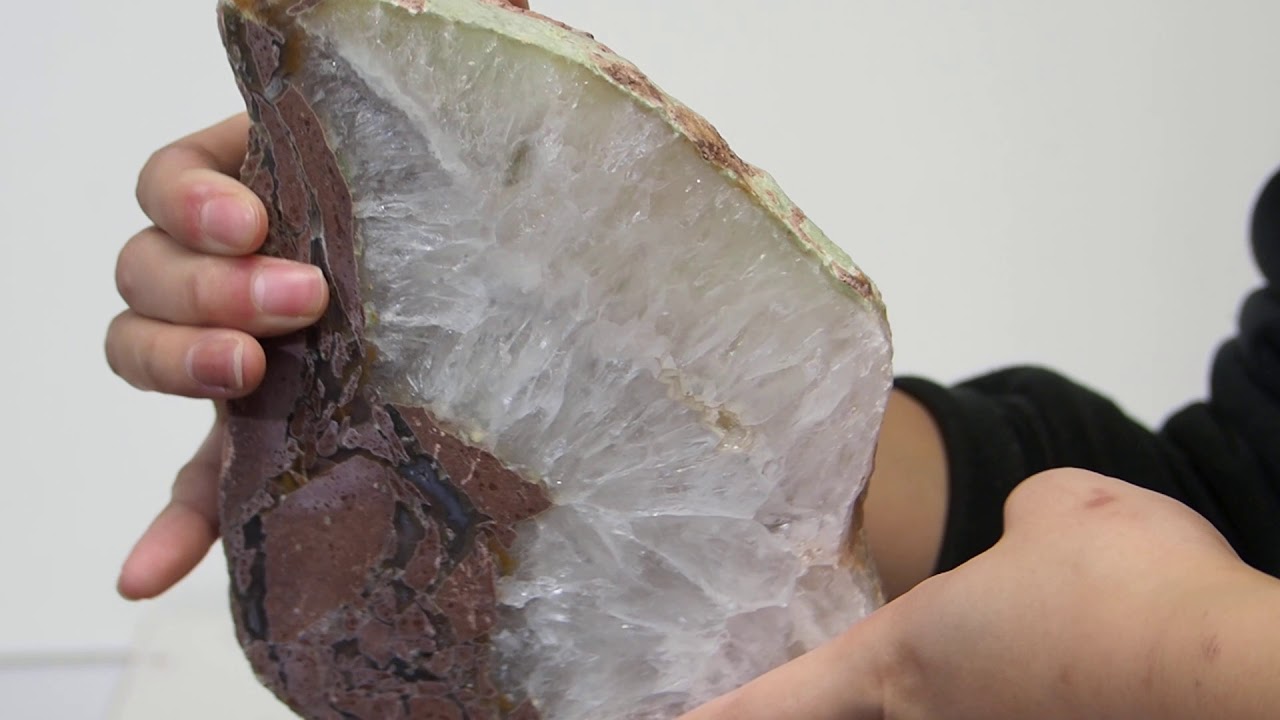 2.12Kg Natural Agate Crystal Lamp J965 10 YouTube player