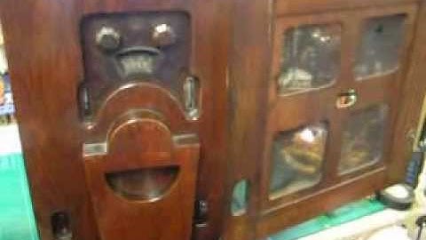 DABHANDRADIO.... PYE Twin Transportable from the 1930