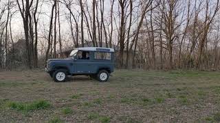 Demo of Land Rover Defender 90 - high-low gears