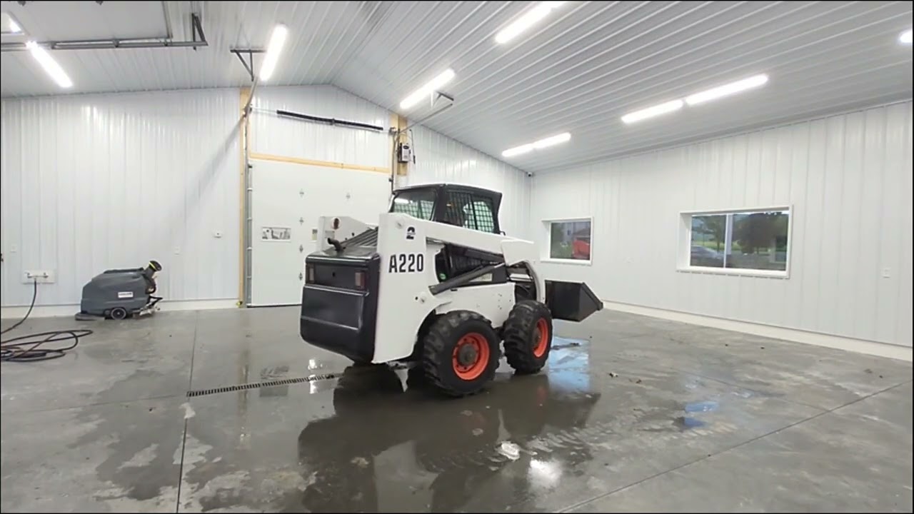 2001 BOBCAT A220 For Sale