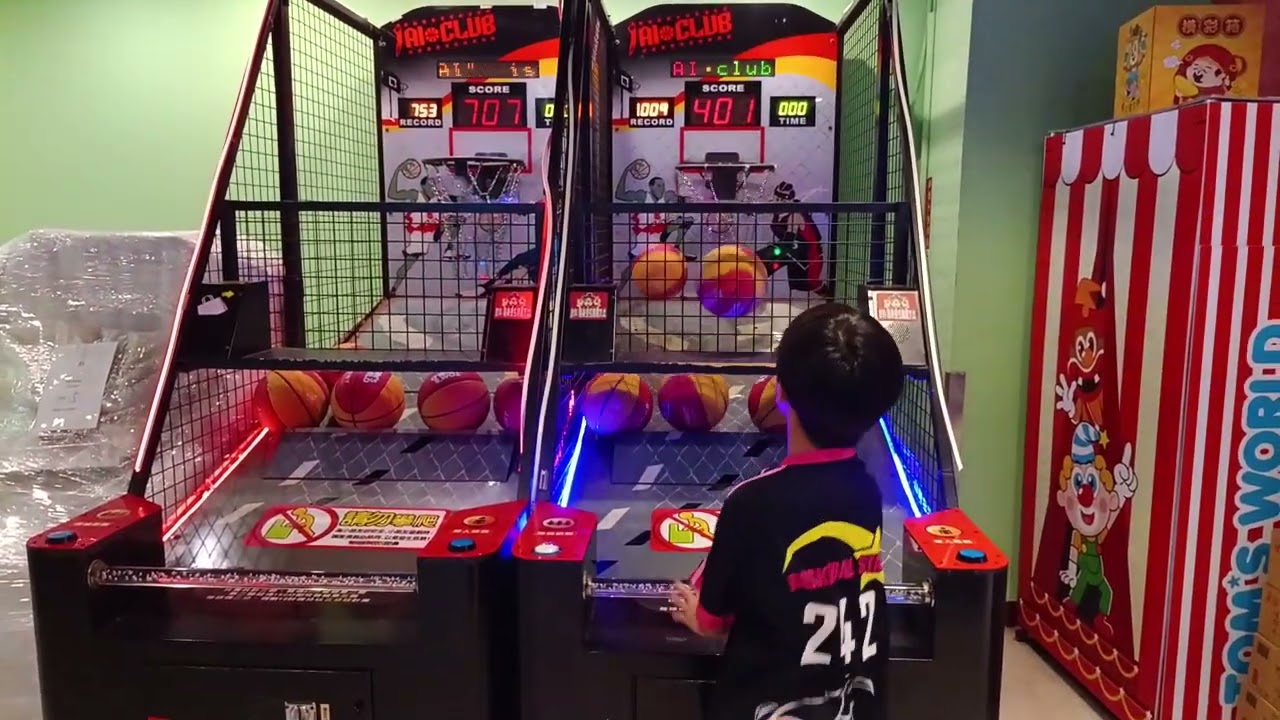 作者久違更新影片ai投籃機5新球可以600嗎(最後沒力了）#籃球機 #arcade 