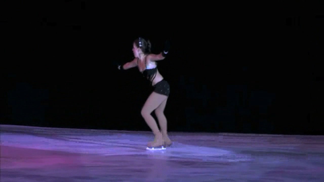Melanie Hern skates "Roxie" YouTube